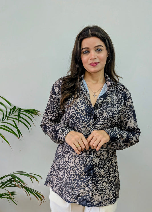 Geographic Shirt for woman
