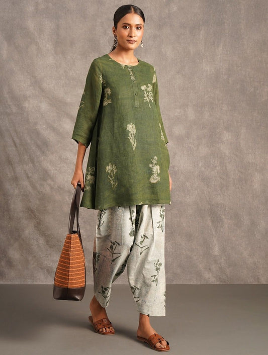 Reenu Olive Green Pure Linen Farshi Salwar.