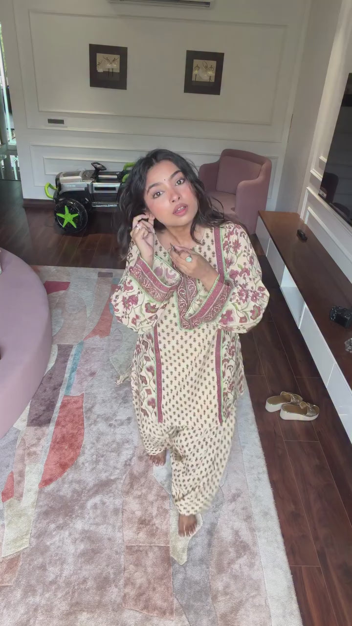 Riya Floral Printed Farsi salwar set.